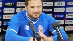 După ce și-a promovat fiul la prima echipă și i-a dat tricoul cu numărul 10, Croitoru visează cu ochii deschiși la play-off!
