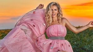Andreea Bănică a dat cărțile pe față! Câte operații estetice are artista