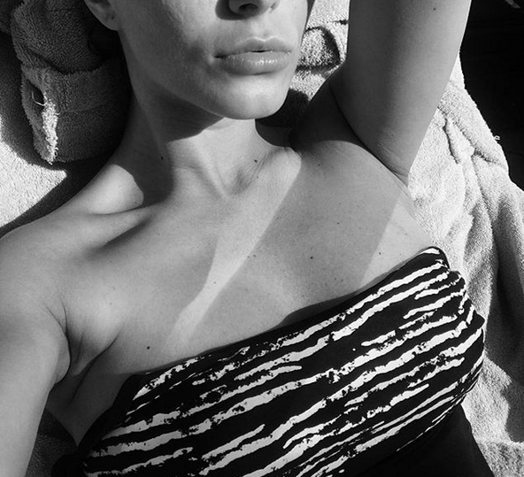 Ilinca Vandici, la proba costumului de baie la o lună după ce a născut! Cum arată vedeta acum