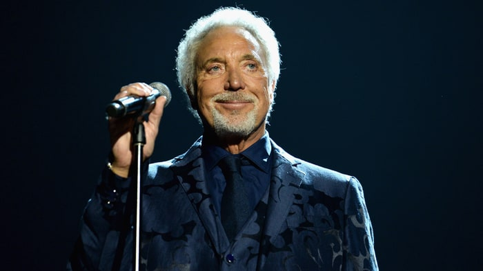 Tom Jones, internat de urgență în spital din cauza unei infecții