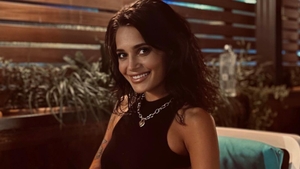 Diana Constantin de la Insula Iubirii, ipostaze incendiare alături de o focoasă blondină. Cum s-au fotografiat cele două