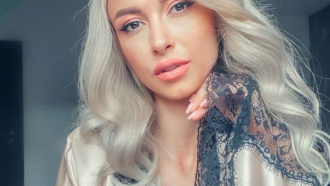 FOTO | Andreea Bălan, escapadă pe malul mării