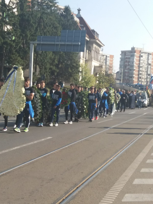 Ce scrie pe crucea lui Ilie Balaci. Detaliul care iese în evidență!