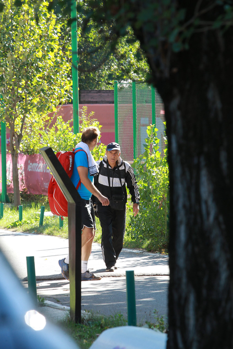 Cristian Tdor Popescu și amicul său, în timp ce se îndreptau spre parcul Herăstrău