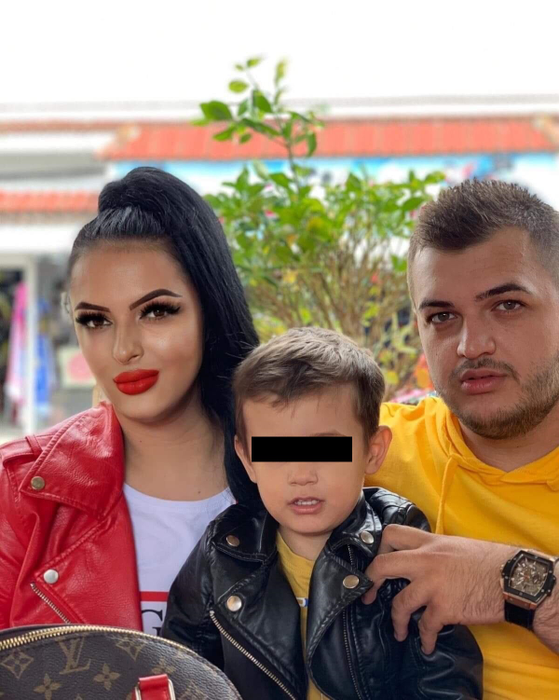 Alin, fiul lui Leo, Mihaela și băiețelul lor