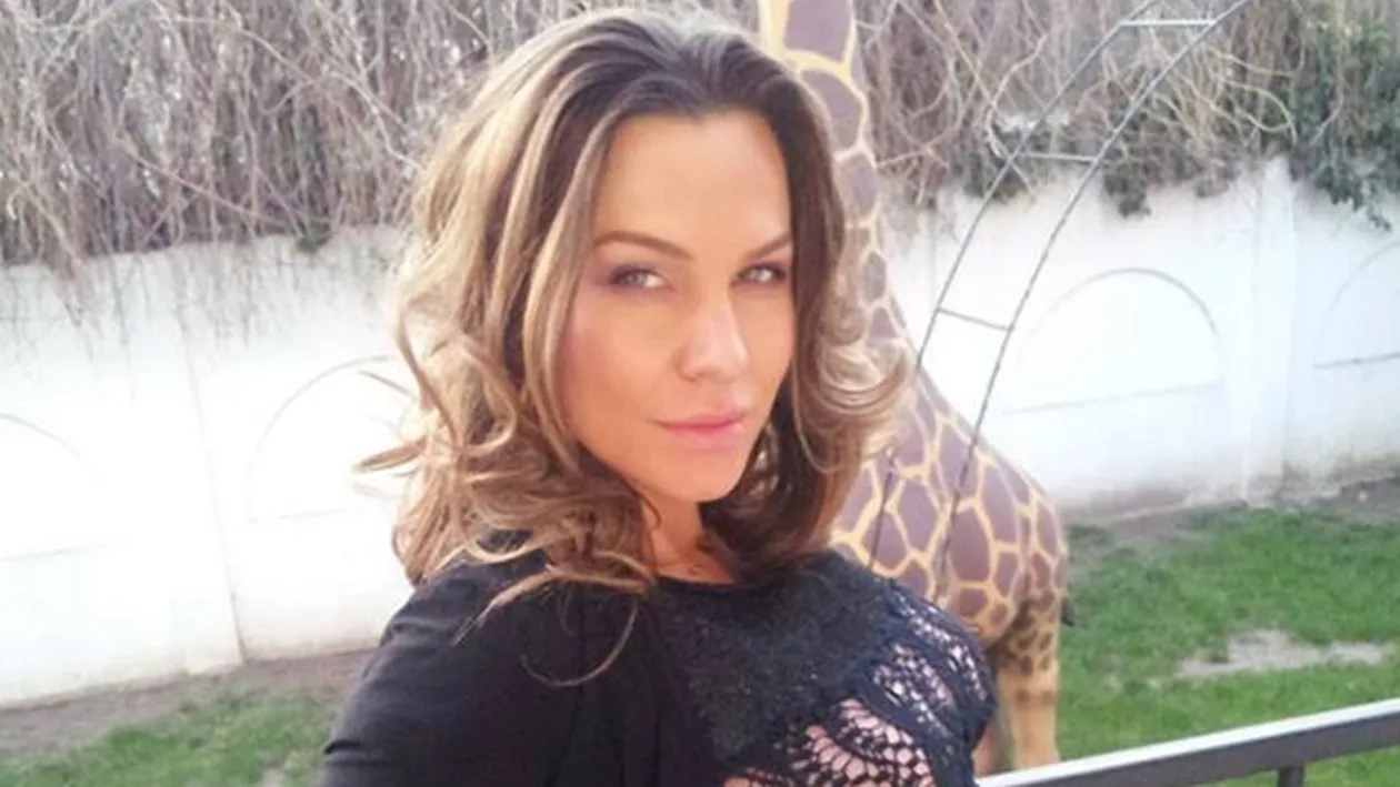 Nu ai sutien? Anna Lesko, intr-o tinuta care le-a dat de gandit fanilor! Cum s-a imbracat solista gravida in aproape 9 luni