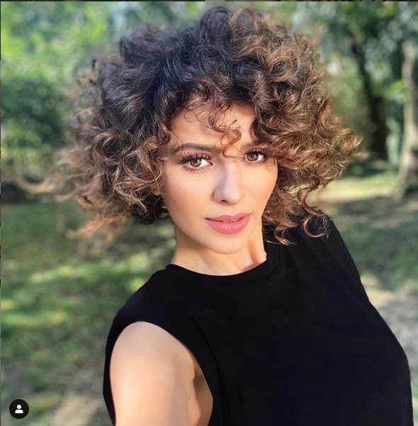 Like Creața a împodobit bradul cu micuța: ”Primul ei ornament!” GALERIE FOTO