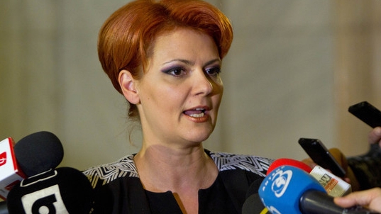 Ministrul Muncii, Lia Olguţa Vasilsecu:,,Mi-am scris demisia în alb’’