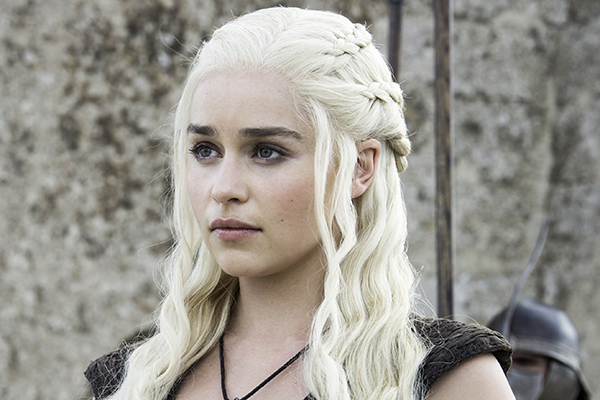 Emilia Clarke, în rolul lui Daenery din "Game of Thrones"