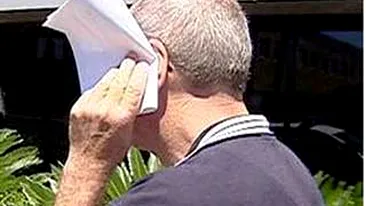 Un profesor australian, acuzat ca a violat peste 44 de minori