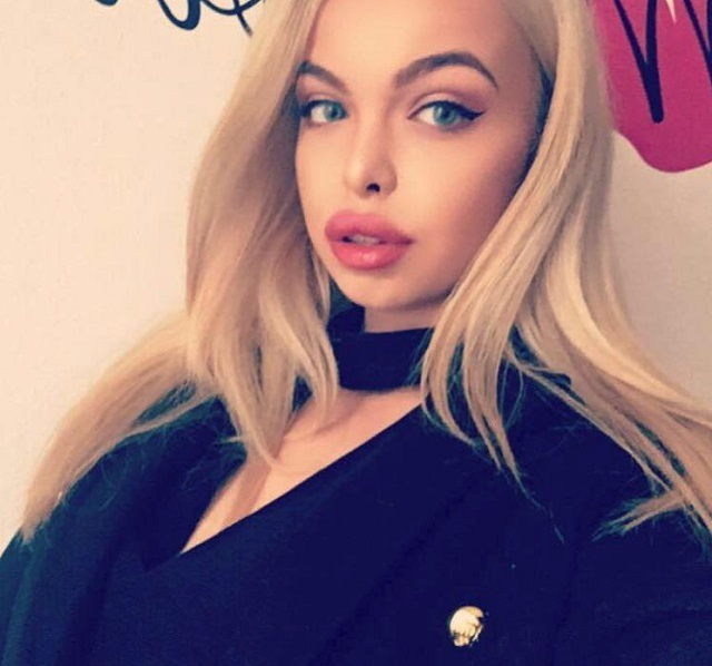 ”Barbie de România” a devenit o prezență constantă în high life-ul bucureștean