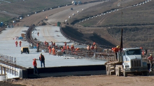 Control ordonat de Guvern la autostrăzi! Concluzia? Sume uriaşe irosite şi lucrări întârziate!
