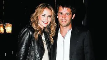 Adelina si Cristi Chivu s-au intors din vacanta pentru Sergiu de la Mandinga! Au facut escala la un botez in Bucuresti