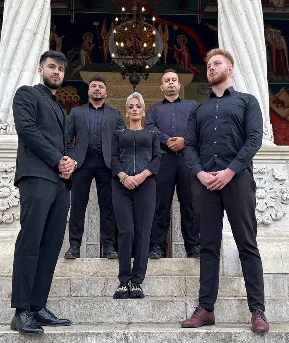 Gabriela Lucuțar divorțează după 20 de ani de căsnicie! Regina Întunericului și soțul ei au de împărțit o avere de 2,7 milioane de euro