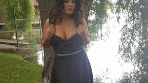 După ce a slăbit, BIANCA RUS s-a afişat în costum de baie! Uite cum arată cu adevărat vedeta