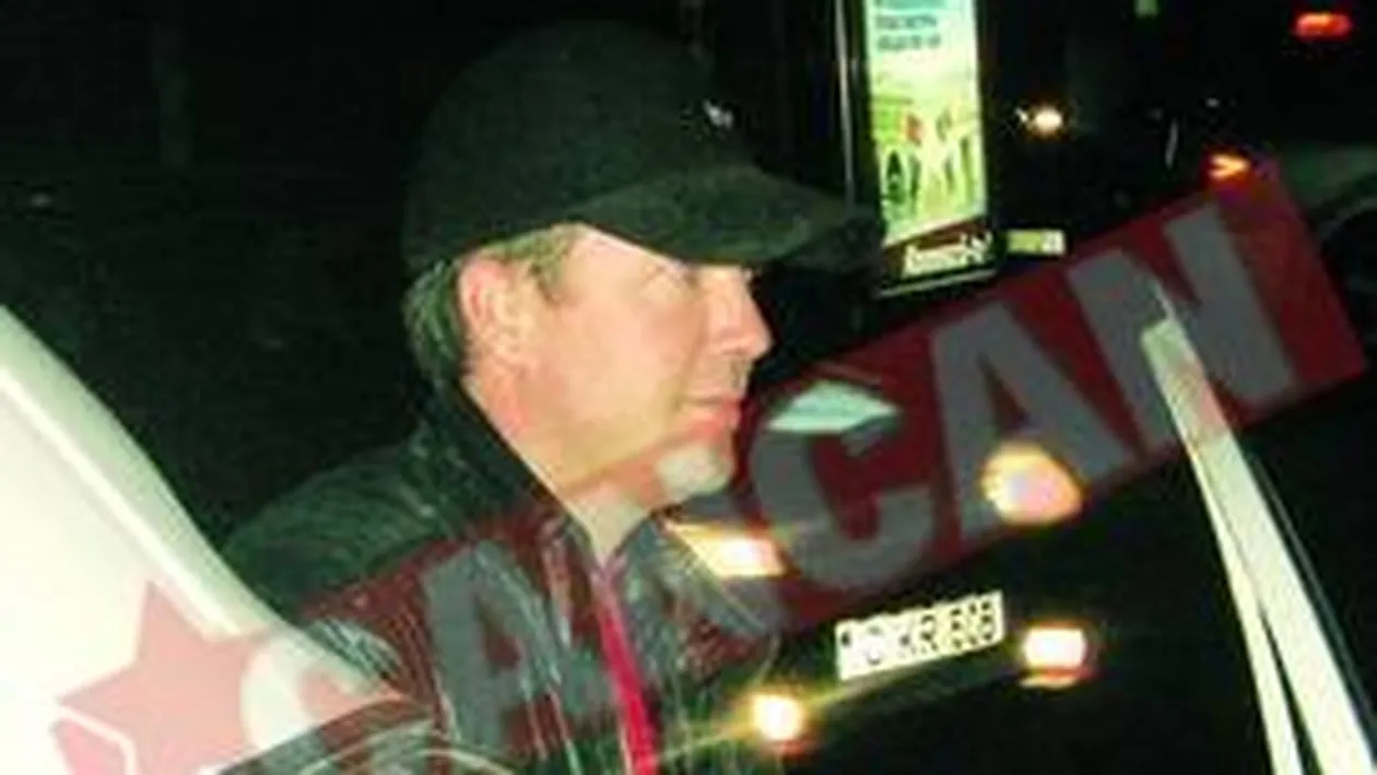 L-a inselat sub nasul lui