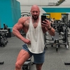 Tragedie în culturism! Un cunoscut bodybuilder a murit la 33 de ani după o urgență medicală petrecută pe scenă