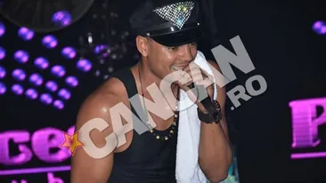 Mohombi a aruncat clubul in aer! Zeci de tinere s-au batut pentru a lua acasa prosopul transpirat al artistului!