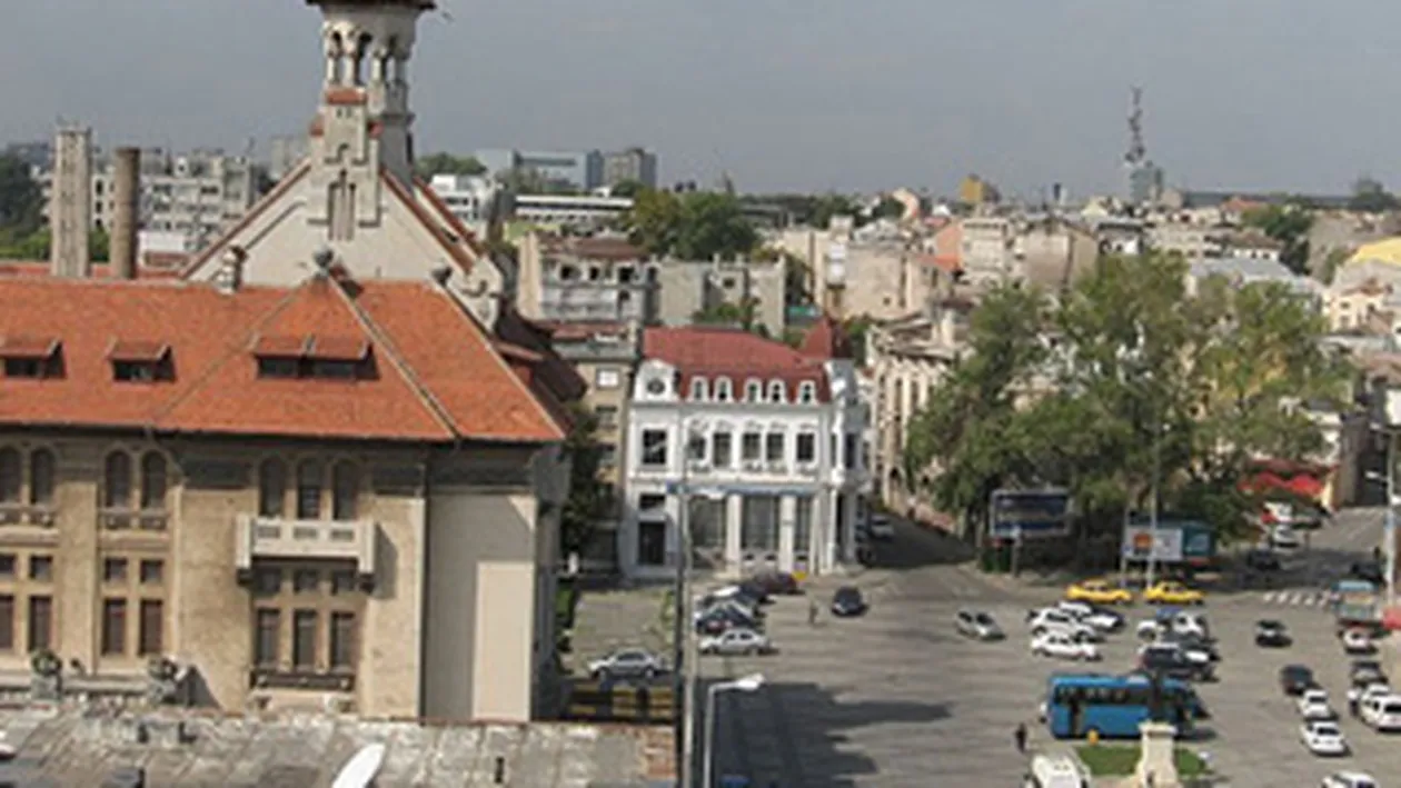 Album cu peste 200 de fotografii cu monumente din Constanta, lansat la Muzeul de Arta din municipiu