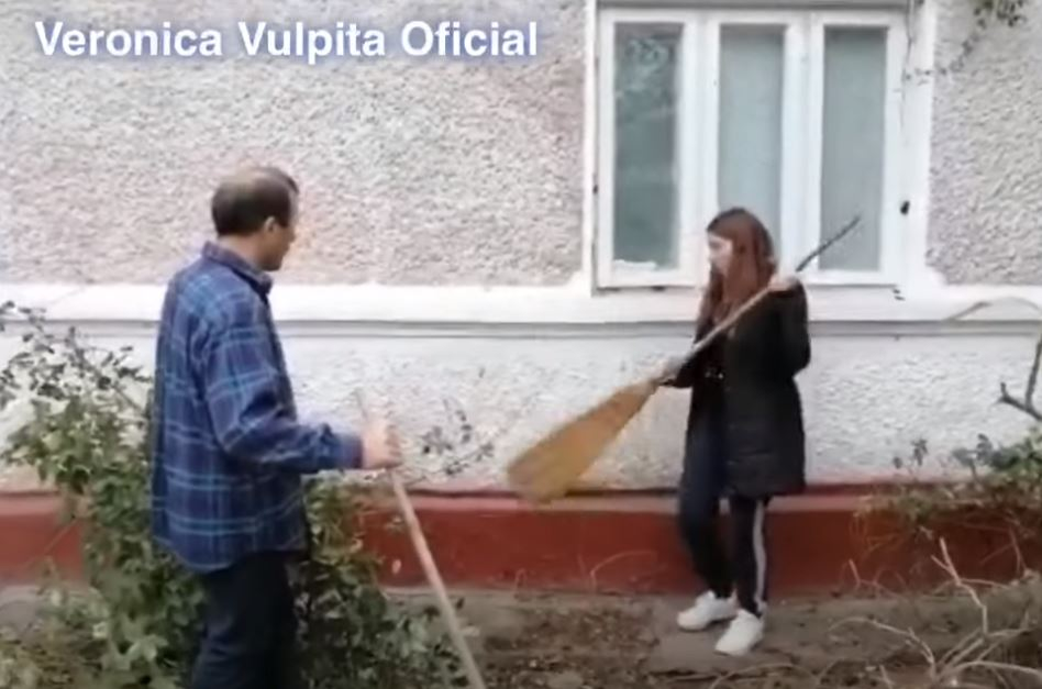 Vulpiţa de la Blăgeşti s-a întors! Imagini de necrezut, alături de Viorel. Cu ce se ocupă şi din ce fac bani acum? VIDEO