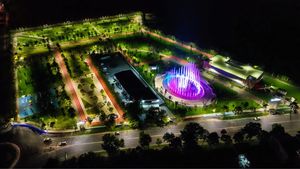 Comunicat: De ziua Bucureștiului, comunitatea Sectorului 4 a dăruit Capitalei un nou parc Primarul Daniel Băluță a anunțat și construirea unui aeroport în sudul orașului