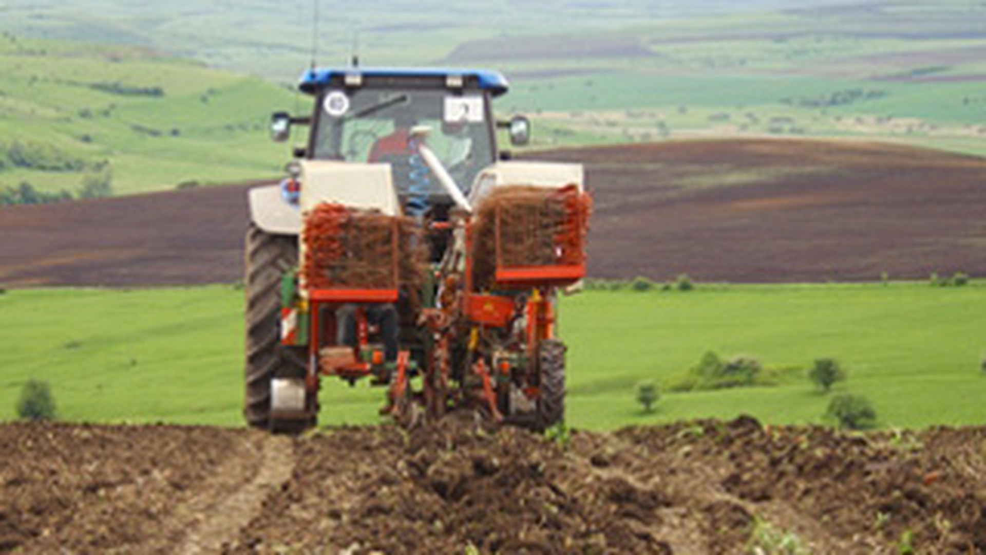 Un copil de 12 ani din Sibiu a fost strivit de un tractor!
