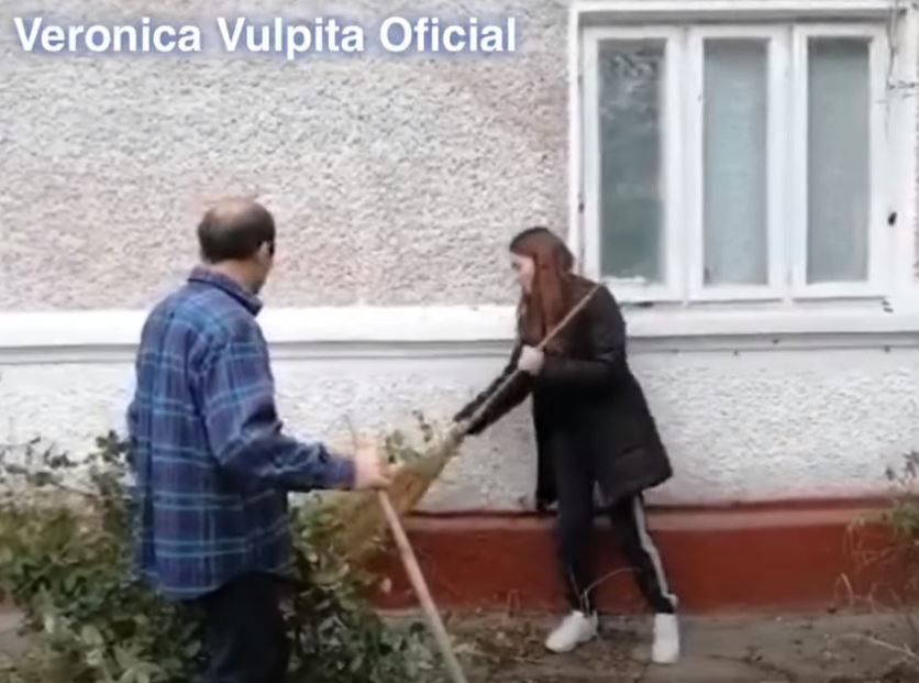 Vulpiţa de la Blăgeşti s-a întors! Imagini de necrezut, alături de Viorel. Cu ce se ocupă şi din ce fac bani acum? VIDEO