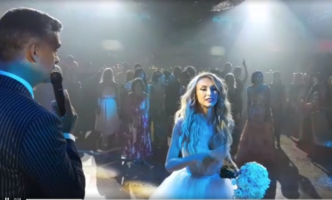 Cine este vedeta care a prins buchetul aruncat de mireasa Andreea Bălan! Urmează încă o nuntă în showbiz!