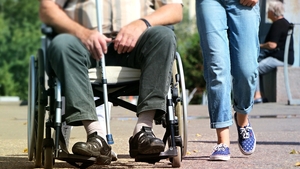 O româncă a şocat Italia! A devenit amanta unui italian invalid, pe care l-a terorizat: “M-a bătut şi m-a forţat să...”