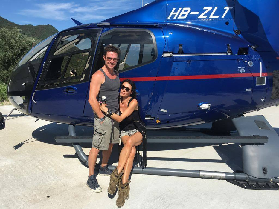 MIHAELA RĂDULESCU şi FELIX BAUMGARTNER s-au mutat în casă nouă! Imagini de senzaţie din cuibuşorul lor de nebunii