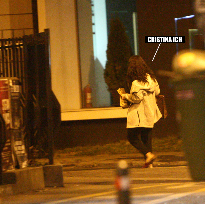 Cristina ICH, escapadă nocturnă la fast-food
