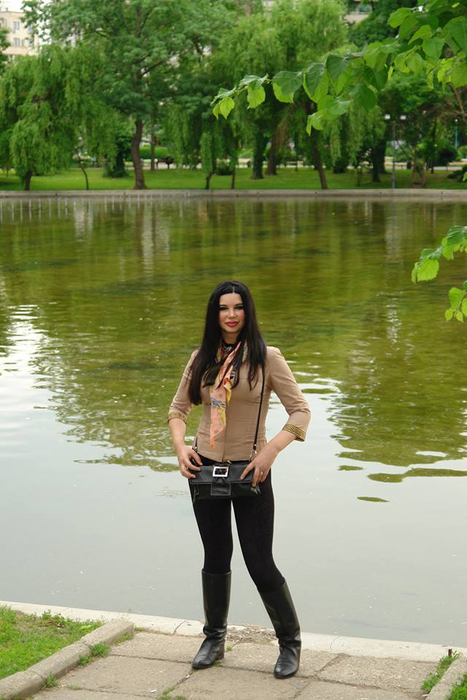 Îți amintești de Marinela Nițu, fosta soție a lui Miron Cozma? Cum arată la 50 de ani în costum de baie și cu ce se ocupă după divorț