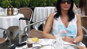 Idilă ca-n filme: a fost chelneriţă la restaurantul bogătaşului. Multimilionarul a ”rupt-o” cu soţia suedeză şi… S-a însurat în secret cu amanta!