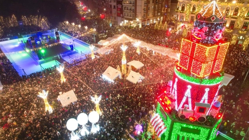 Ce scrie presa franceză, după ce s-a deschis Târgul de Crăciun din Craiova: ”Magnific”
