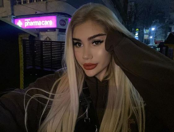 Bia Khalifa, iubita rapperului Tudor Sișu, este bisexuală. “Sunt atrasă și de fete!”