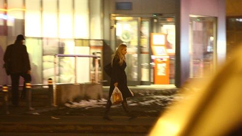 Iulia Vantur isi face aprovizionarea doar dupa caderea noptii! Vezi aici cat poate sa care!