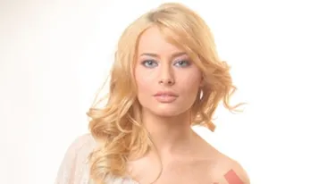 Laura Cosoi: Nu fac eforturi sa fiu frumoasa, ca alte femei care se aranjeaza pentru cei din jur