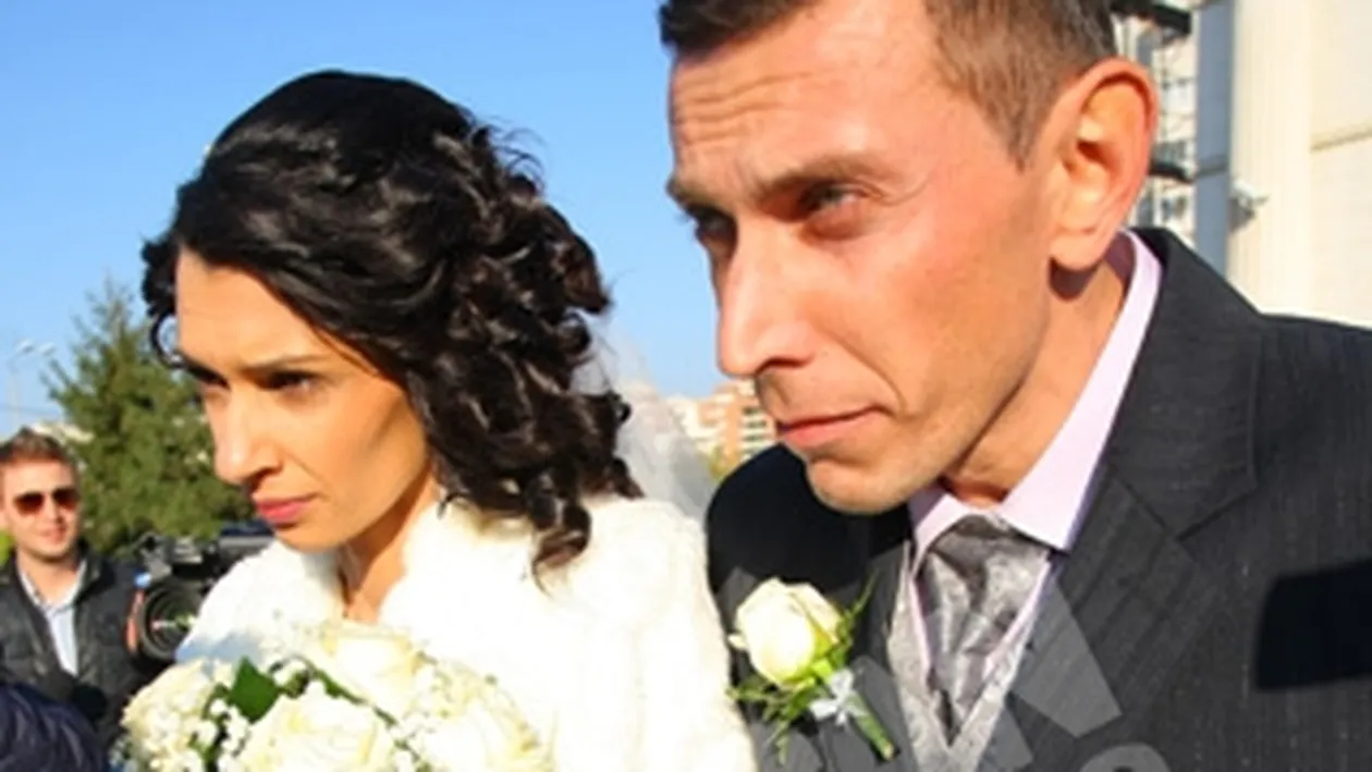 De ce nu a mai purtat Alina Gabor rochia de mireasa a Monicai? Uite ce bine arata alaturi de sotul ei