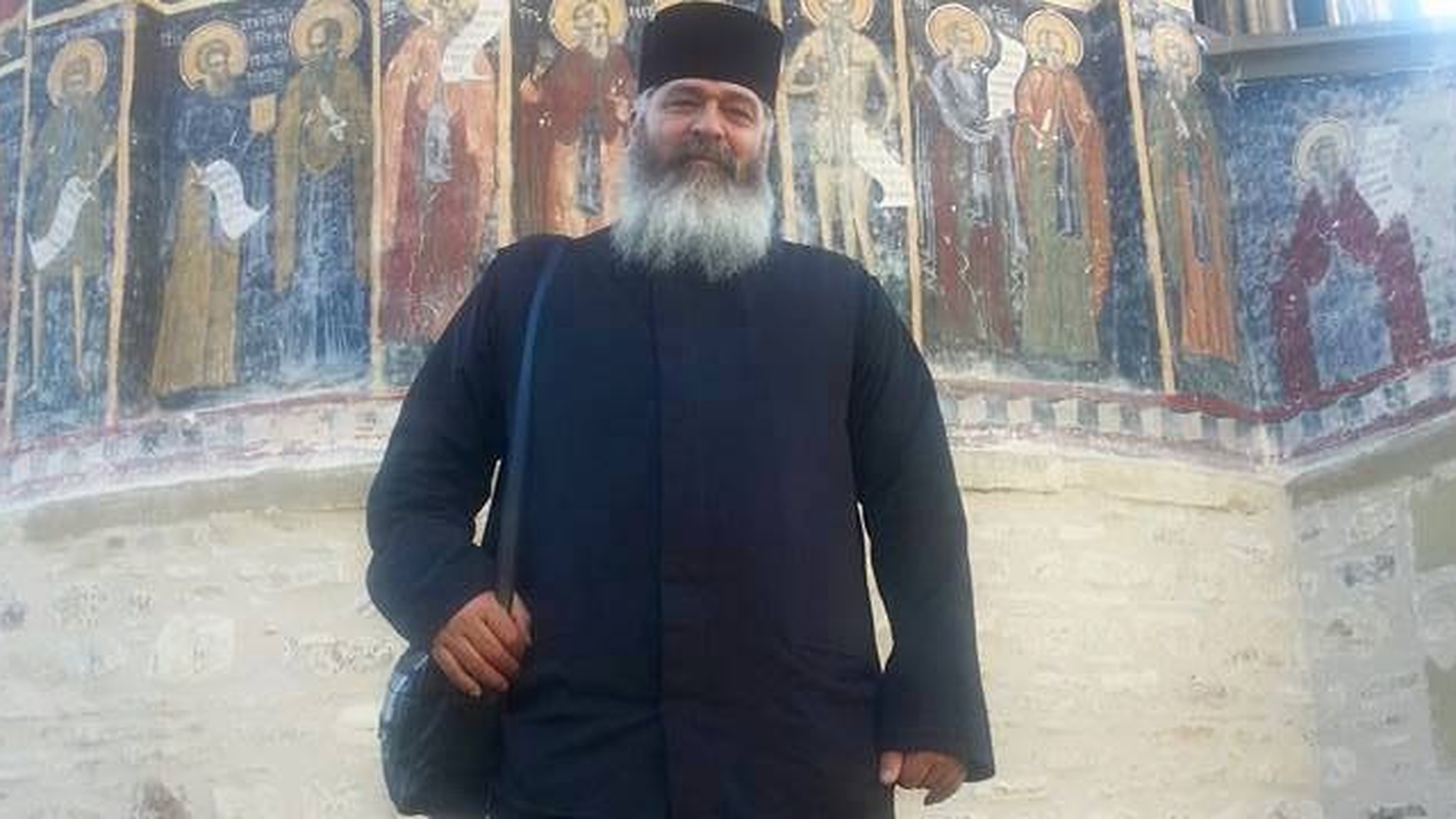 "Parintele de pe Facebook" loveste din nou! Ce invata fetele in cautare de baieti! "Sa nu umble din barbat in barbat"!