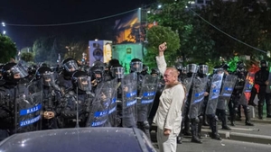 Surpriză: ce s-a întâmplat cu bărbatul în alb care a coordonat jandarmii la protestul din 10 august