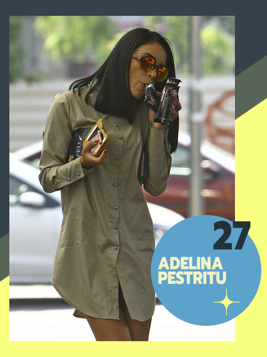 TOP 40 vedete în ipostaze rare! Mai provocator de atât nu se poate. Delia, Anna Lesko şi Ramona Olaru au pus pe jar imaginaţia bărbaţilor în rochiţe mini, mulate, chiar şi nemachiate 