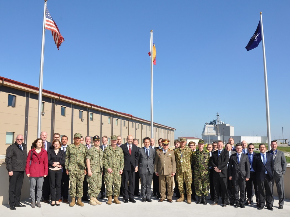 Vizită oficială la unitatea de la Deveselu, în martie 2017 (Foto: MApN)