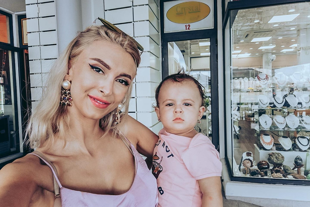 Andreea Bălan, clipe de coșmar în vacanță. Mezina familiei a fost anesteziată: ”Mi-a stat inima în loc!”