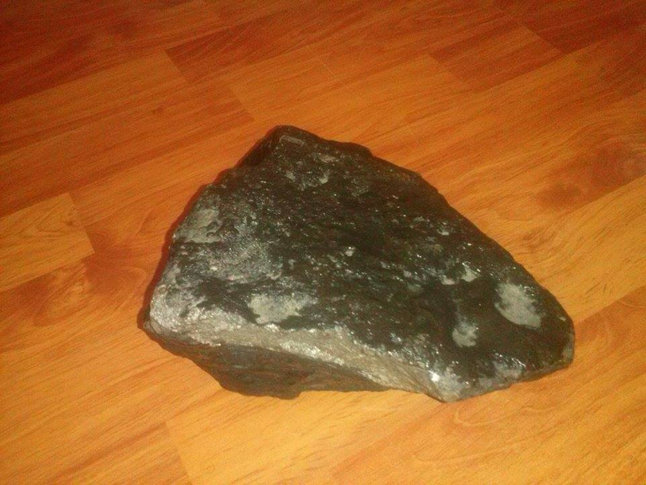 Gălăţeanul vrea să vândă roca pe bani grei