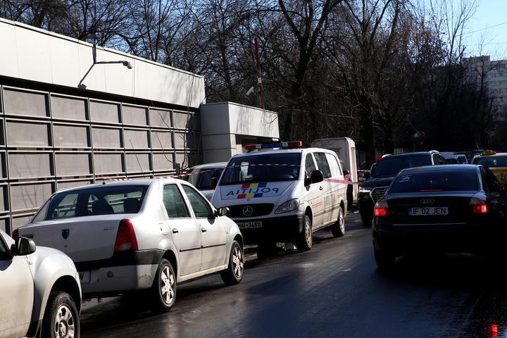 După spargere, anchetatorii au fost la vila lui Joshua Castellano, de unde au adunat date și au preluat probe care să-i conducă spre făptași
