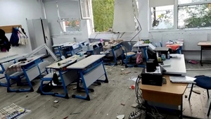Ce se întâmplă cu elevii de la liceul din Rahova, după explozia devastatoare! Autoritățile caută soluții în criză
