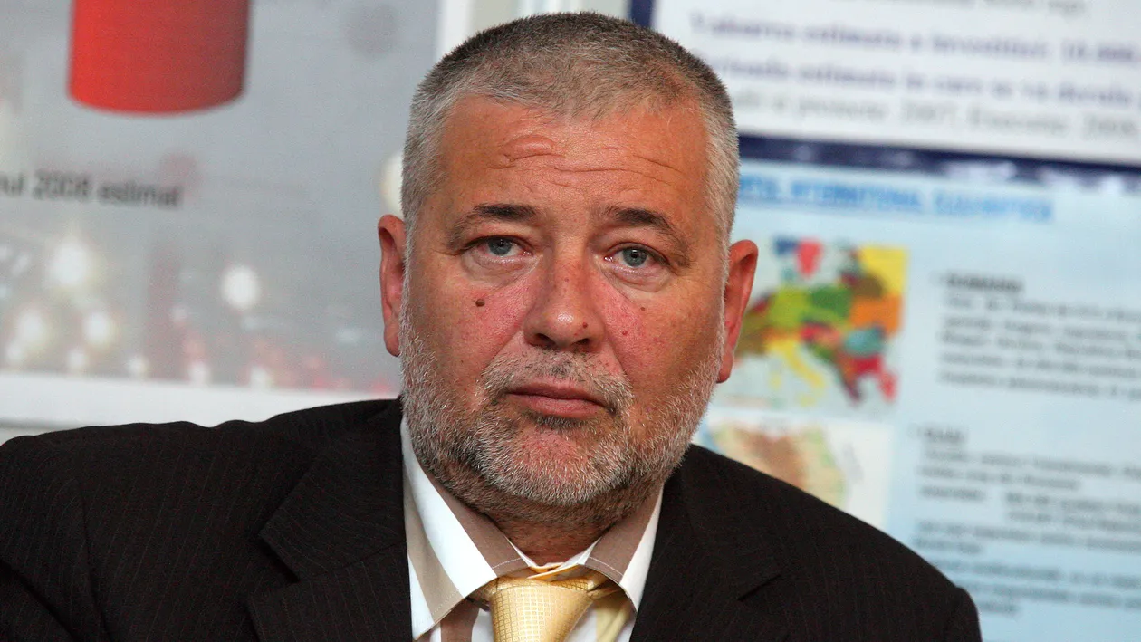 Senatorul surprins in timp ce se uita in plen la un film erotic a castigat 2.500.000 de lei. Afla cum!