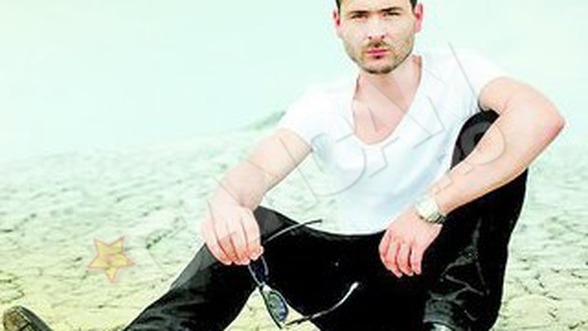 La un pas de faliment din cauza datoriilor. Edward Maya, executat silit