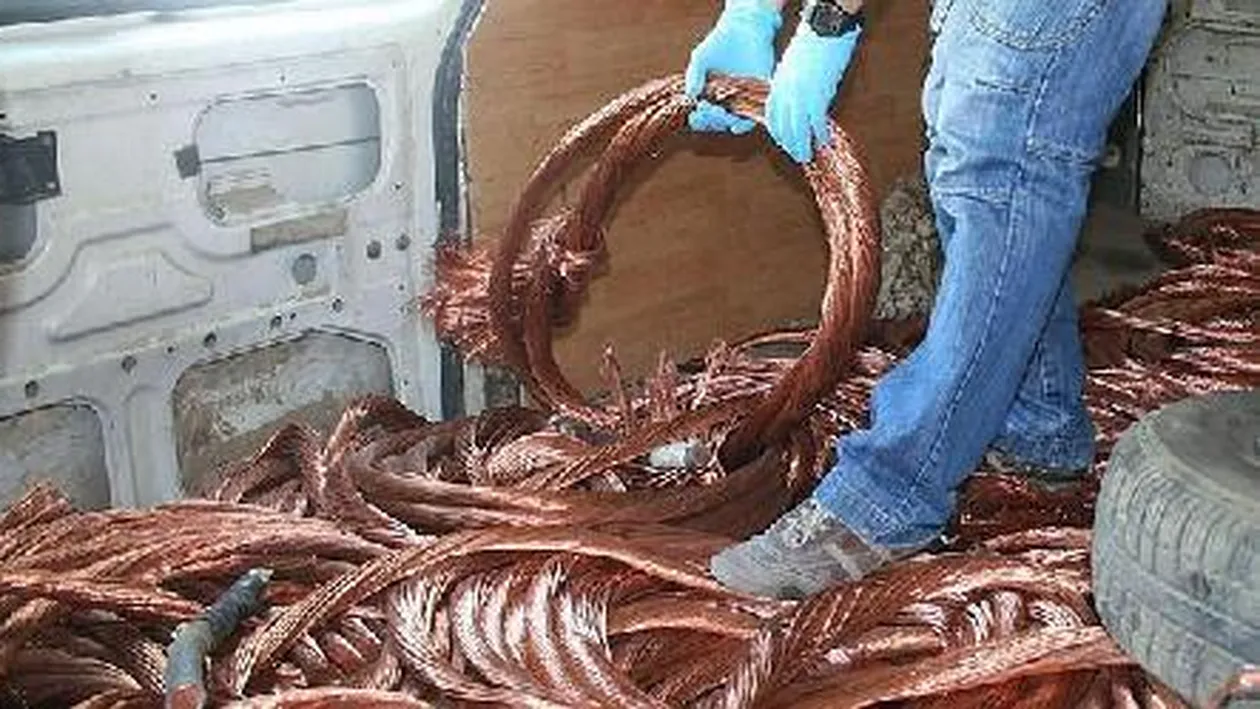 Noua romani arestati pentru furt de cupru!