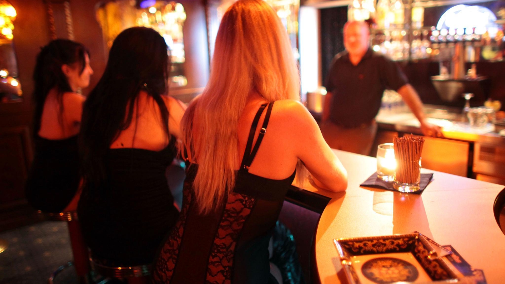 Fotbaliştii mexicani au petrecut cu prostituate, înainte de a pleca la Cupa Mondială din Rusia!